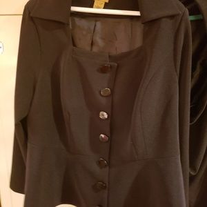 Black 2 pc fully lined skirt suit